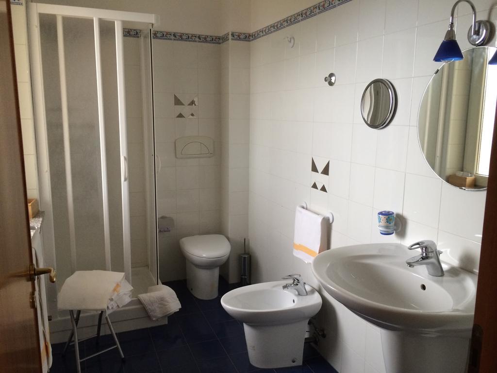 Hotel La Villa Corigliano Calabro Rum bild
