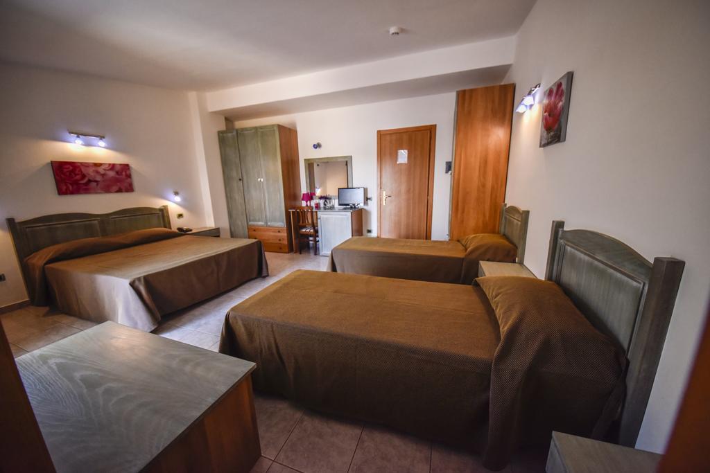Hotel La Villa Corigliano Calabro Rum bild