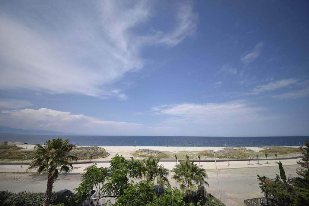 Hotel La Villa Corigliano Calabro Rum bild